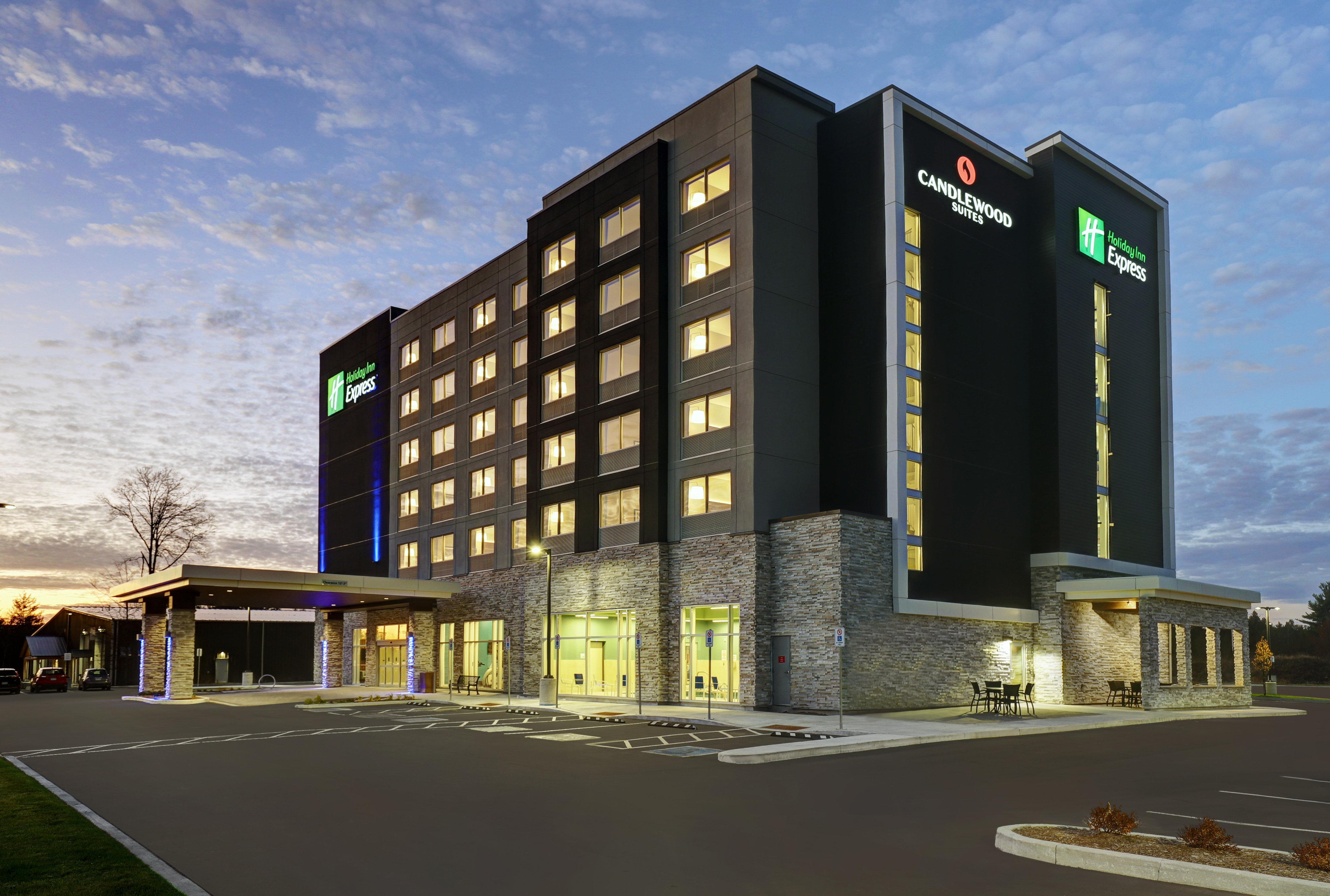 Holiday Inn Express - Kingston West By Ihg Luaran gambar